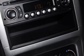 2012款标致307两厢1.6L手动舒适版到店实拍