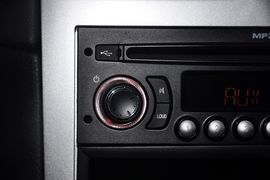 2012款标致307两厢1.6L手动舒适版到店实拍
