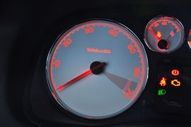 2012款标致307两厢1.6L手动舒适版到店实拍