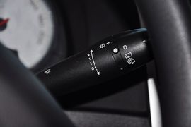 2012款标致307两厢1.6L手动舒适版到店实拍