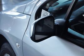 2012款标致307两厢1.6L手动舒适版到店实拍