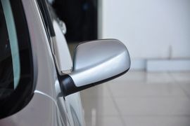 2012款标致307两厢1.6L手动舒适版到店实拍