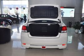 2013款斯巴鲁力狮2.5i-X豪华版到店实拍
