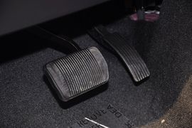 2012款Jeep吉普指南者2.4L运动版