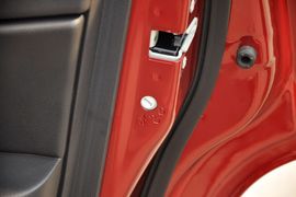 2012款Jeep吉普指南者2.4L运动版