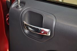 2012款Jeep吉普指南者2.4L运动版