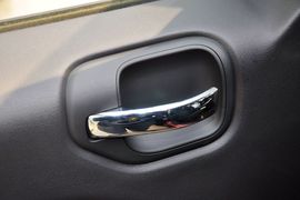 2012款Jeep吉普指南者2.4L运动版