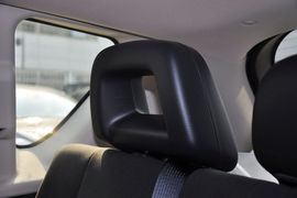 2012款Jeep吉普指南者2.4L运动版