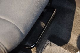 2012款Jeep吉普指南者2.4L运动版