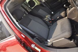 2012款Jeep吉普指南者2.4L运动版