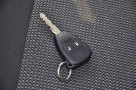 2012款Jeep吉普指南者2.4L运动版