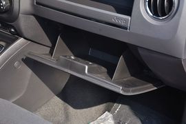 2012款Jeep吉普指南者2.4L运动版