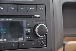 2012款Jeep吉普指南者2.4L运动版