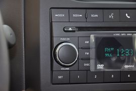 2012款Jeep吉普指南者2.4L运动版