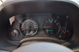 2012款Jeep吉普指南者2.4L运动版