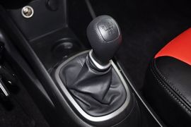 2011款起亚K2