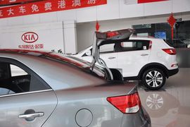 2012款起亚福瑞迪1.6L