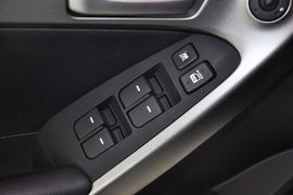 2012款起亚福瑞迪1.6L