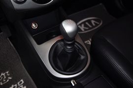 2012款起亚福瑞迪1.6L