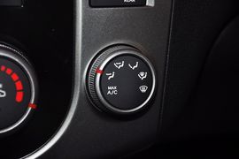 2012款起亚福瑞迪1.6L