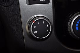2012款起亚福瑞迪1.6L