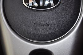 2012款起亚福瑞迪1.6L