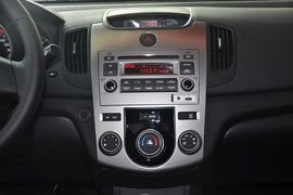2012款起亚福瑞迪1.6L