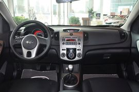 2012款起亚福瑞迪1.6L