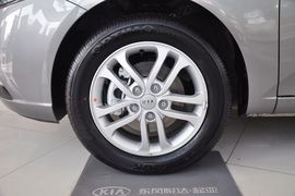 2012款起亚福瑞迪1.6L