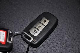 2012款起亚秀尔1.6L