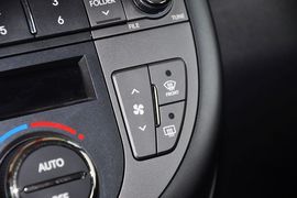 2012款起亚秀尔1.6L