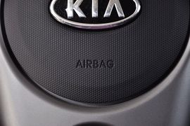 2012款起亚秀尔1.6L