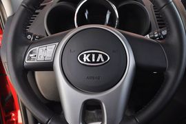 2012款起亚秀尔1.6L