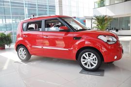 2012款起亚秀尔1.6L