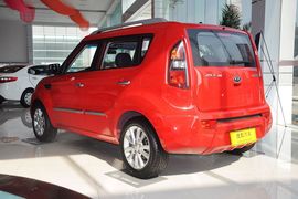 2012款起亚秀尔1.6L