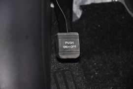 2013款英菲尼迪G25豪华运动版