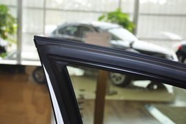 2013款英菲尼迪G25豪华运动版