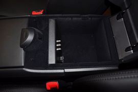 2013款英菲尼迪G25豪华运动版