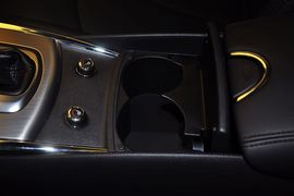 2013款英菲尼迪G25豪华运动版