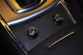 2013款英菲尼迪G25豪华运动版