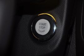 2013款英菲尼迪G25豪华运动版