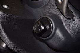 2013款英菲尼迪G25豪华运动版