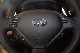 2013款英菲尼迪G25豪华运动版