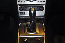 2013款英菲尼迪G25豪华运动版