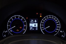 2013款英菲尼迪G25豪华运动版