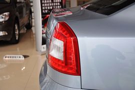 2012款斯柯达明锐1.6L自动五周年典藏版