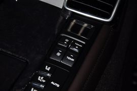 2012款保时捷Panamera