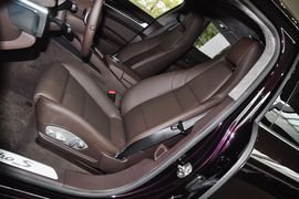 2012款保时捷Panamera