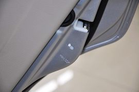 2012款东南V3菱悦1.5L手动亲民舒适版