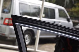 2012款东南V3菱悦1.5L手动亲民舒适版